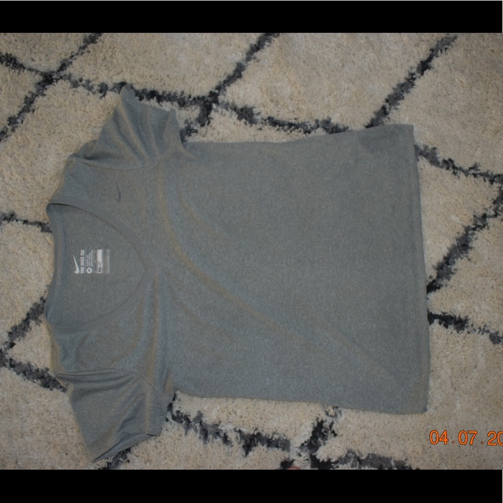 Nike work out shirt